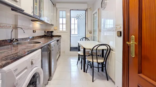 Vive junto al mar: dúplex exterior en Liencres listo para en - foto 4