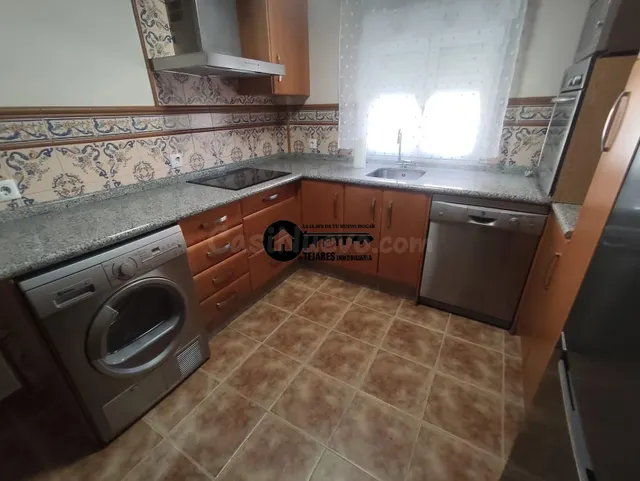 INMOBILIARIA TEJARES ALQUILA PISO EN ZONA BATALLA DEL SALADO — 5