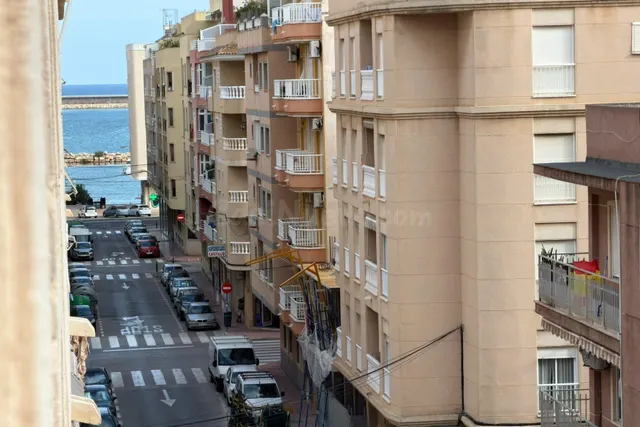 FABULOSO APARTAMENTO CON PISCINA COMUNITARIA, IDÓNEO COMO VACACIONAL — 2