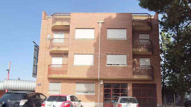 ÁTICO VENTA VILLARES DE LA REINA. Urbis te ofrece un ático e - foto 4