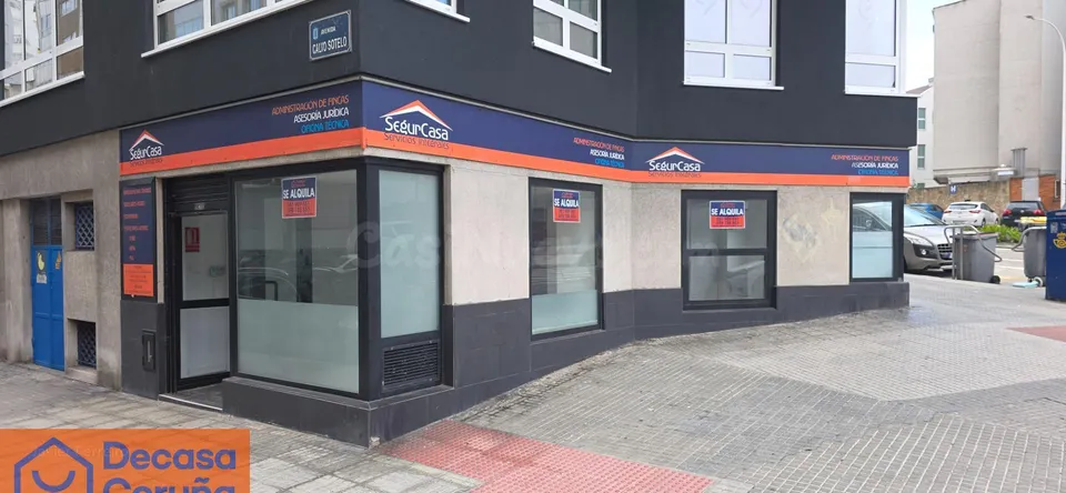 Local comercial en Torre Coruña Av. Calvo Sotelo esquina con Paseo de Ronda, gran escaparate, muy luminoso