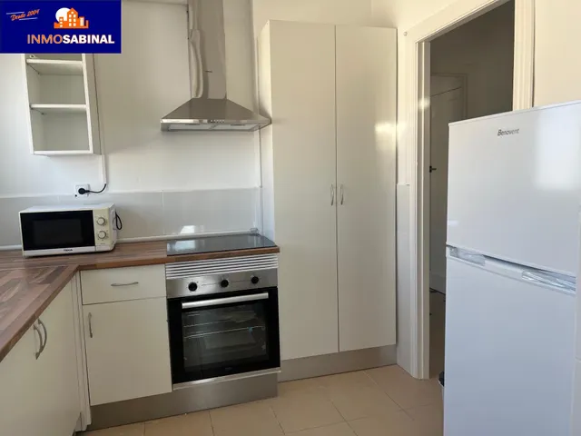 Impresionante Piso en Primera Línea de Playa en La Romanilla, Roquetas de Mar por €310.000 — 23
