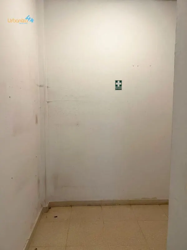 LOCAL ACONDICIONADO EN BARRIADA DE LLERA CON MUCHAS POSIBILIDADES — 23