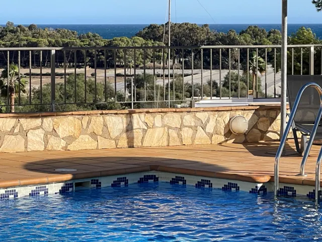 APARTAMENTOS Y DÚPLEX ESPECTACULARES  VISTAS AL MAR — 3