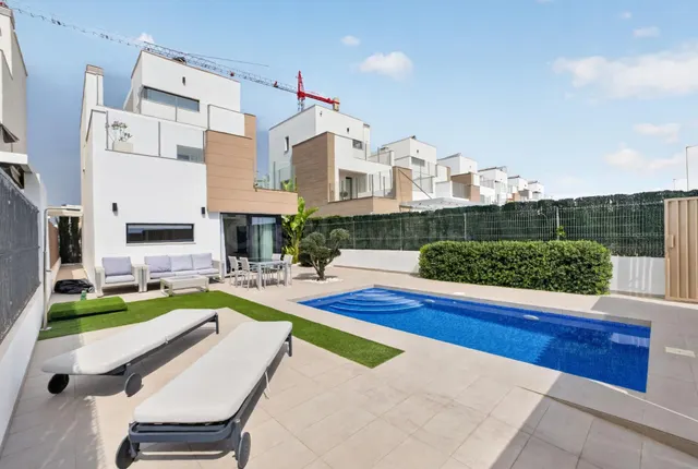 Villa de diseño con piscina privada en El Raso, Guardamar del Segura — 3