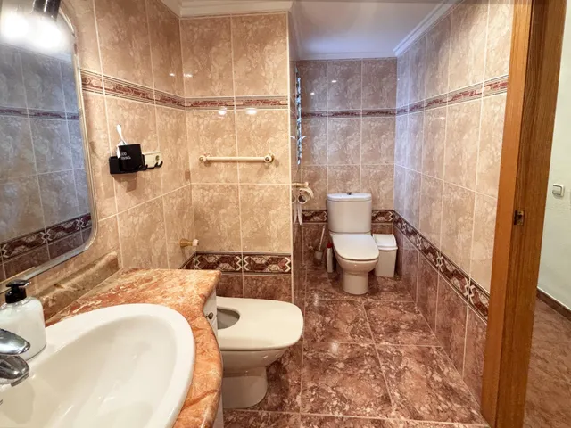 Se vende magnífico piso Zona Ayora - Pacheco y Torrens — 41