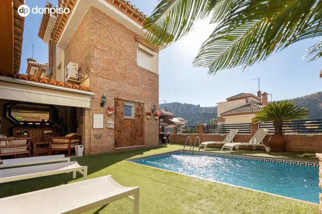 Casa o chalet independiente en venta a 5 minutos del Centro 