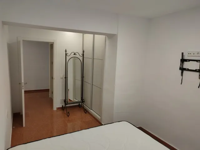 Piso grande reformado en Avenidas — 8