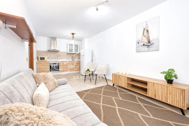 Tu Nuevo Hogar en Telde con Vistas Incomparables a la Playa de Melenara — 2
