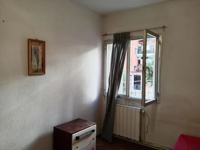 Gespain aluche-campamento, ofrece en exclusiva piso en calle ocaña — 30