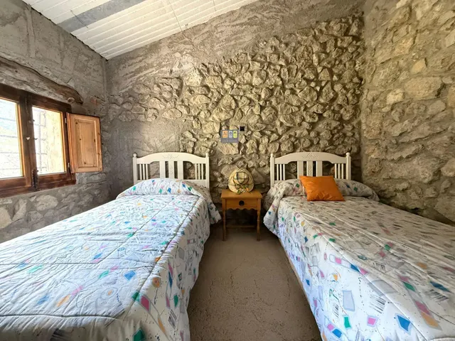 ESPECTACULAR FINCA RÚSTICA EN SELLA — 38