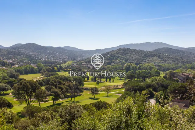 Casa en venta de una sola planta!!! Tranquilidad y diseño con vistas espectaculares al Golf — 48
