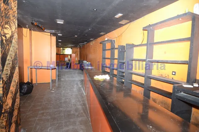 Local comercial en venta — 21