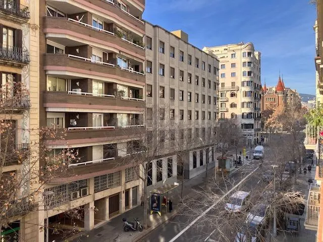 ESPECTACULAR PISO REFORMADO EN CALLE BRUC - DIAGONAL - foto 3