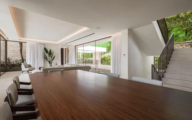 NUEVA VILLA DE LUJO — 17