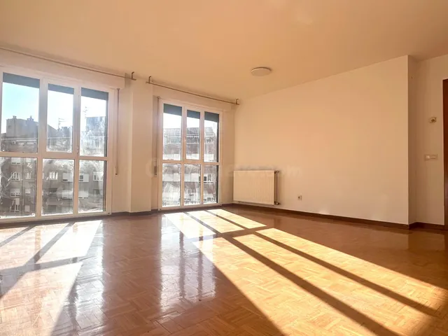 AMPLIO Y LUMINOSO PISO DE 3 DORMITORIOS EN ANSOÁIN - foto 5