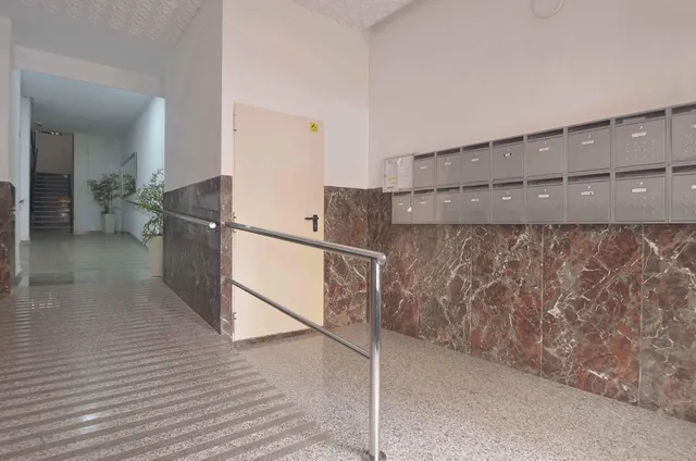 Piso de 4 dormitorios en venta en calle Doctor Carracido. — 30