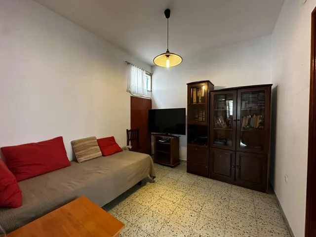 EN CARRIZAL, CASA TERRERA MUY AMPLIA — 17