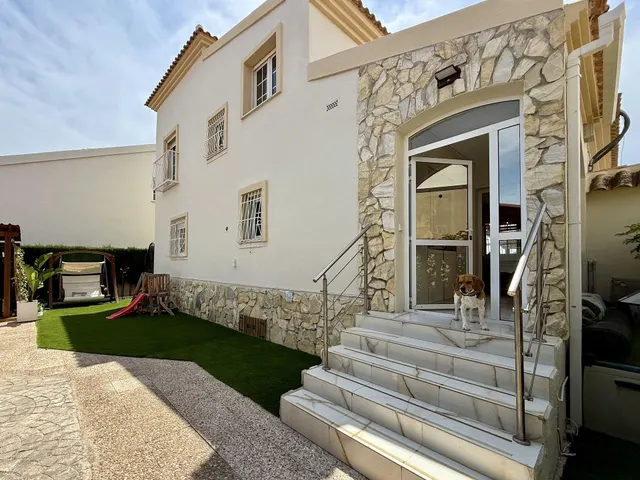 Villa 4 habitaciones 137m² en venta - Las Ramblas — 40