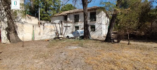 TERRENOS EN C/ ROSENDO GRANADA — 9