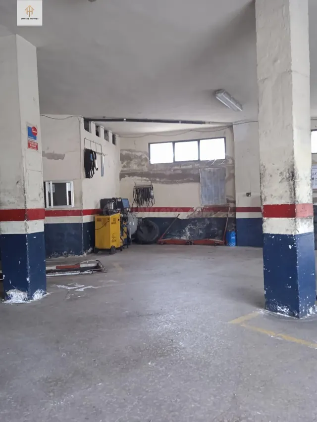 🔧 ¡Oportunidad única! Empire Homes vende local comercial en  - foto 5