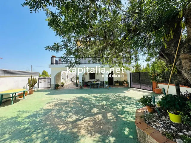 Chalet en venta en Ontinyent — 43