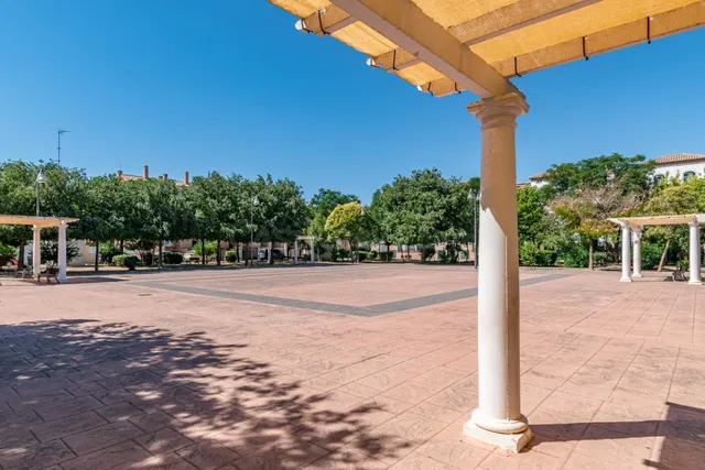 Exclusiva vivienda en Residencial Nevada — Urbanización de lujo junto al Centro Comercial Nevada — 5