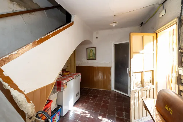Atención promotores. Casa para derribar y hacer bloque de hasta 720 m2 de obra en Maracena centro — 5