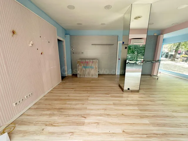 ALQUILER DE LOCAL COMERCIAL EN ESQUINA – AV. DE BETANZOS CON - foto 4
