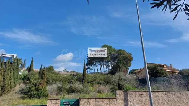 Parcela de terreno a 5 minutos andando de la playa de Fenals - foto 5