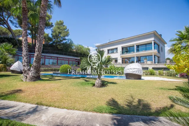 Exclusiva casa en venta con espectaculares vistas al mar y gran privacidad — 22