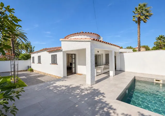 Casa o chalet en venta en Empuriabrava — 7
