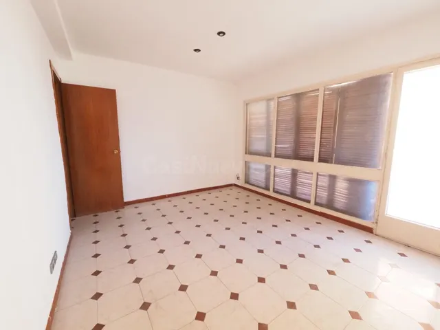 SE VENDE PISO EN IGUALDA, ZONA PLA DE SANT MAGI - foto 3