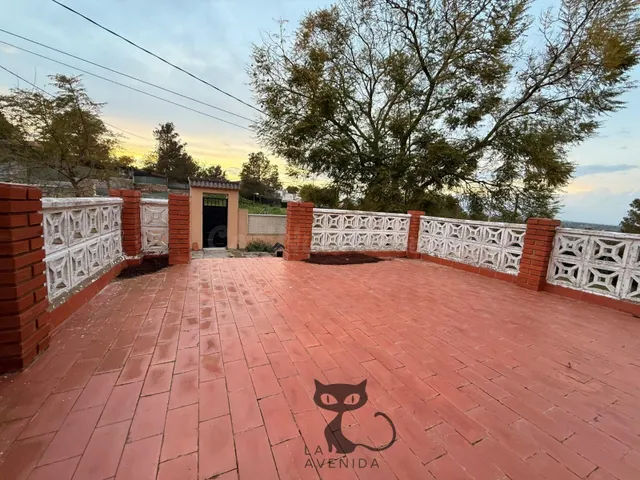 TU ESCAPADA EN TURÍS: PISCINA, TERRAZA, JARDÍN Y VISTAS DESP - foto 2
