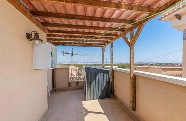Soleada vivienda en Villamartín, Orihuela Costa. — 5