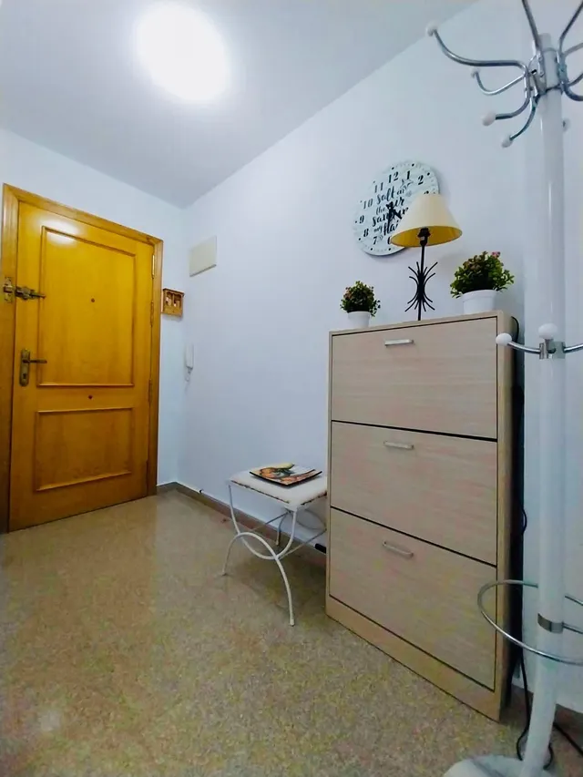 Alquiler de larga estancia en Guardamar en apartamento de 1 habitación. — 29