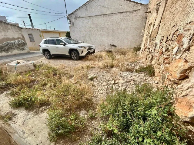 Increíble casa a tan solo 7 min de Orihuela con parcela, gar - foto 2