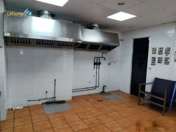EXPECTACULAR LOCAL EN UNA DE LAS MEJORES AVENIDAS DE BADAJOZ PARA HACER REALIDAD ESE SUEÑO DE UN BUEN RESTAURANTE — 17