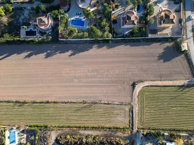 Oportunidad Única de Terreno Rural en Catral - Arroba La Mad - foto 2