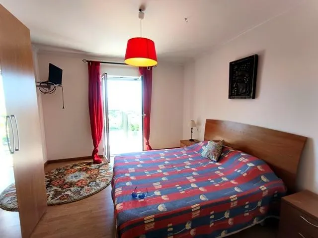 AMPLIO CHALET CON PARCELA EN SAN VICENTE — 25