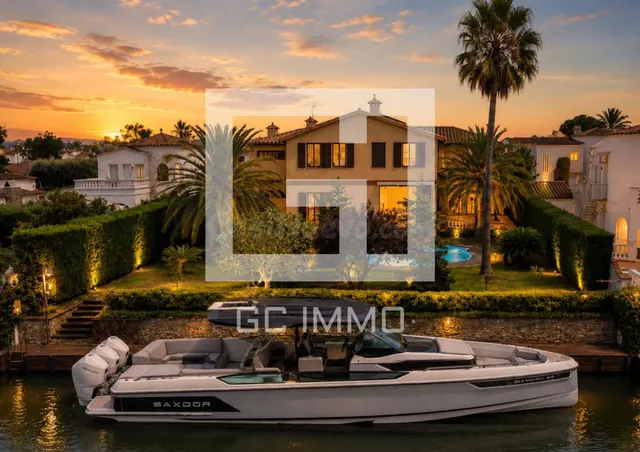 Impresionante casa en Empuriabrava con amarre de 24m