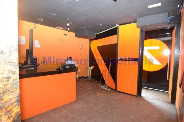 Local comercial en venta — 15