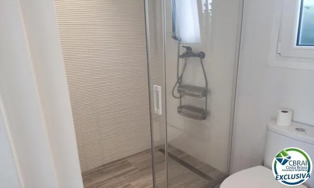 Bonita casa con piscina y apartamento para invitados y piscina. — 14