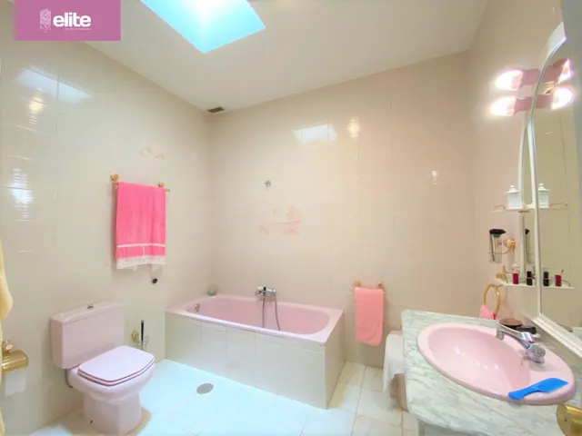 MAGNIFICA CASA EN EL CENTRO — 27