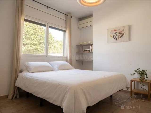 Casa con piscina de agua templada y licencia en Mas Altaba - foto 4