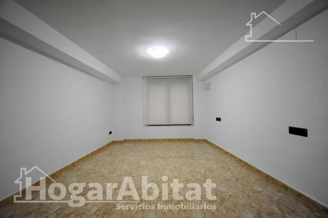 Espacio familiar y comodidad absoluta en este piso totalmente exterior con garaje privado cerrado — 17