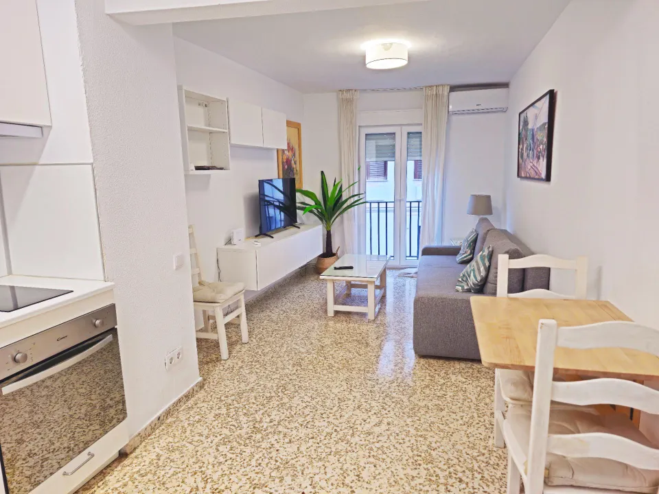Estupendo apartamento con LICENCIA TURISTICA junto a La Campana