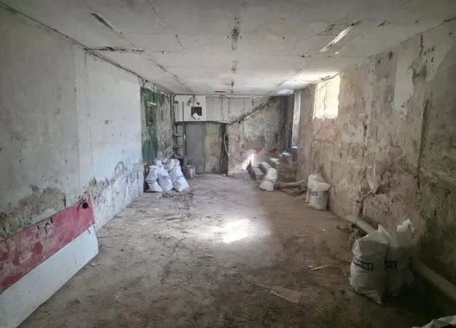 LOCAL DIÁFANO PARA REFORMAR EN EL CAMPILLÍN – OVIEDO — 7