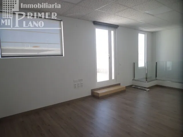Oficina 110m² en venta - Avda. Antonio Huertas — 19