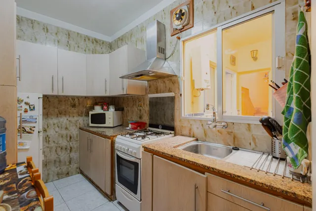 CASA UNIFAMILIAR CON TERRENO URBANO Y GRANDES POSIBILIDADES EN OFRA — 27